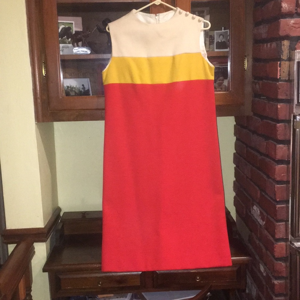 Stacey Ames ‘One of the four sisters’ dress 14 mod